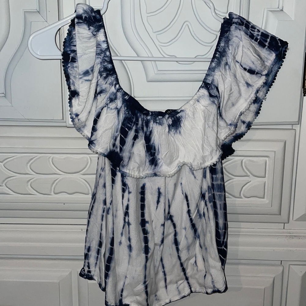 Off the shoulder juniors tank top